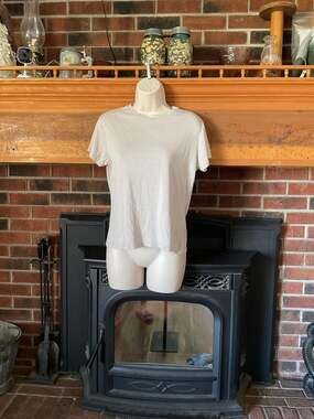 Collection by Cherokee Silk Blend Short Sleeve Tee Size Medium